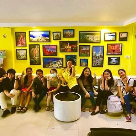 Vr Hostel สะพานควาย Bangkok Eksteriør bilde