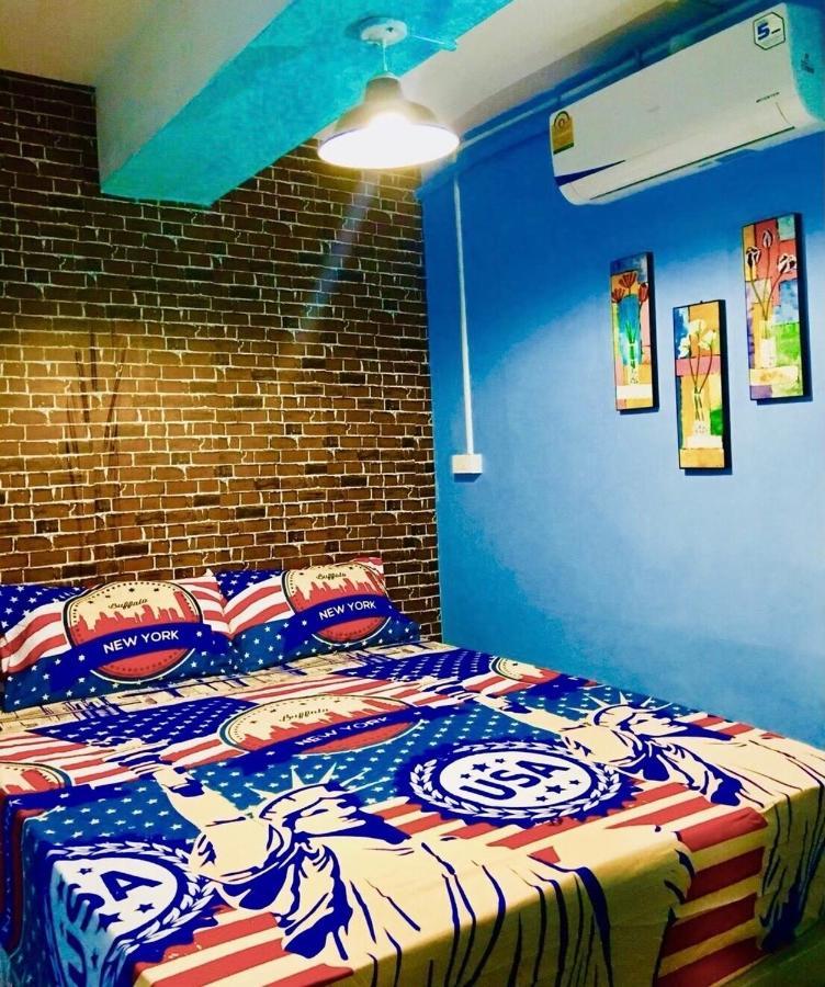 Vr Hostel สะพานควาย Bangkok Eksteriør bilde